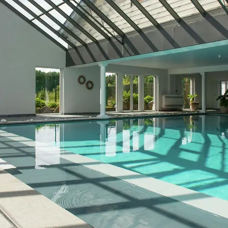 In With Indoor Swimming Pool And Wellness *