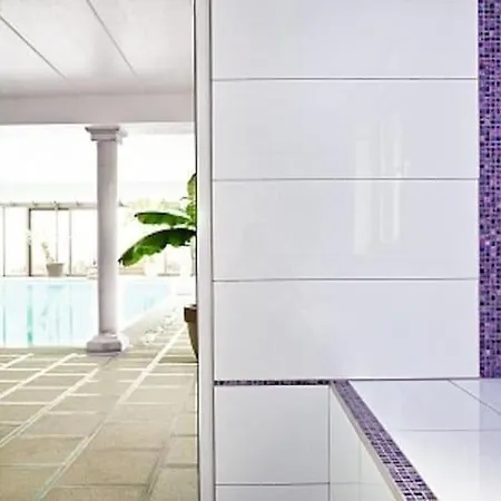 Luxury Retreat In تو